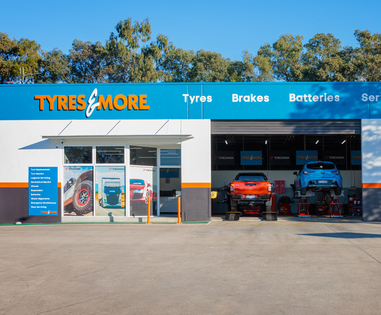 Tyres & More Emerald